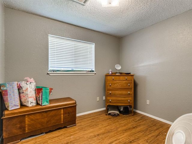 604 Meadowlake Drive, Noble, OK 73068