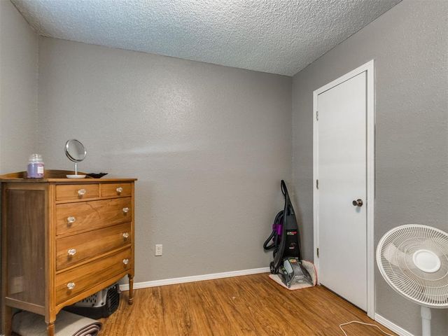 604 Meadowlake Drive, Noble, OK 73068