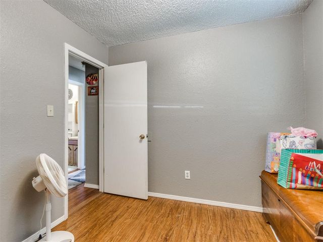 604 Meadowlake Drive, Noble, OK 73068