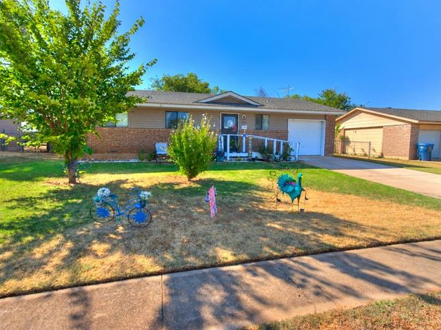 604 Meadowlake Drive, Noble, OK 73068