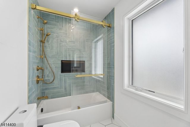 6 Hillside Ter, Wallington Boro, NJ 07057