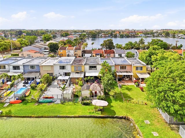 1789 W 72nd St, Hialeah, FL 33014