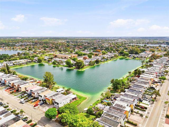 1789 W 72nd St, Hialeah, FL 33014