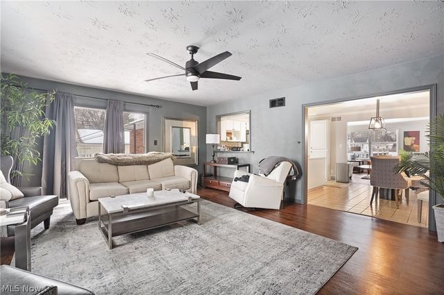321 Meadowbrook Avenue, Boardman, OH 44512