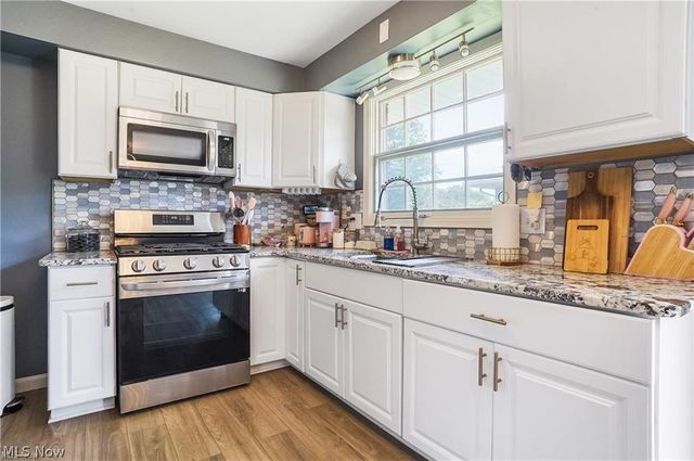 321 Meadowbrook Avenue, Boardman, OH 44512