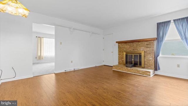 309 KINGSWOOD TER, Hagerstown, MD 21742