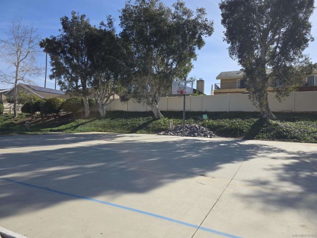 8963 Capcano Rd, San Diego, CA 92126