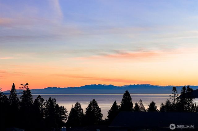 4402 Bryce Drive, Anacortes, WA 98221