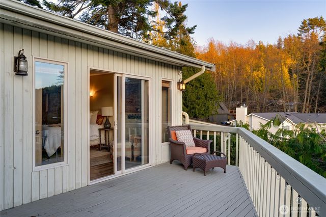 4402 Bryce Drive, Anacortes, WA 98221