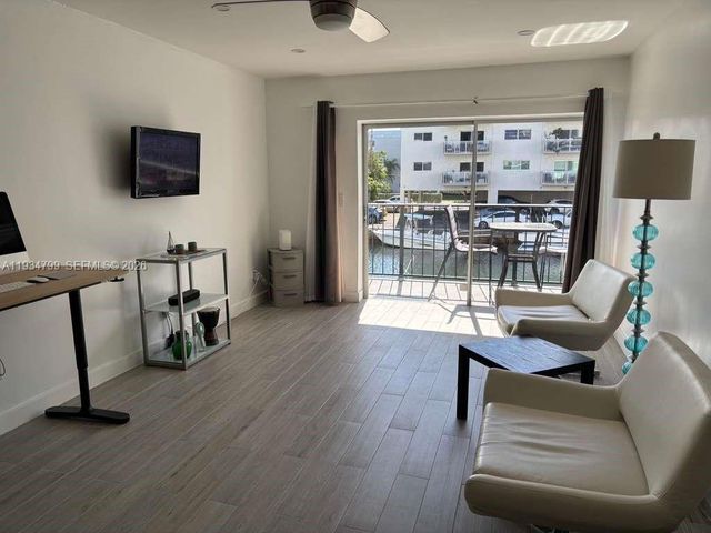 3642 NE 171st St 203, North Miami Beach, FL 33160