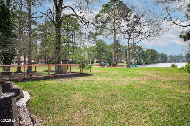 5 Sugaree Drive, Bluffton, SC 29910