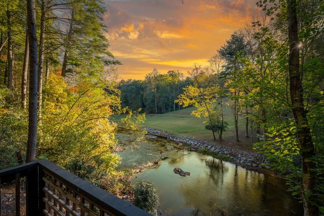 35 Dogwood Riverside Drive, Blue Ridge, GA 30513