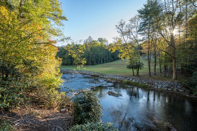 35 Dogwood Riverside Drive, Blue Ridge, GA 30513