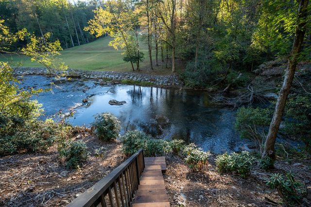 35 Dogwood Riverside Drive, Blue Ridge, GA 30513