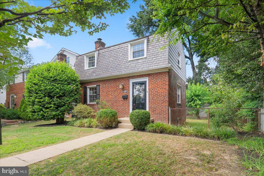 3229 6TH ST S, Arlington, VA 22204