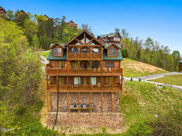 2722 Mountain Preserve Drive, Sevierville, TN 37862