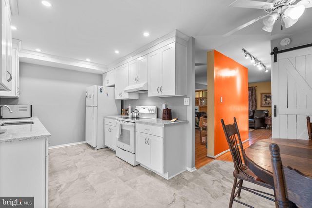 23 OAK SHADOWS CT, Baltimore, MD 21228