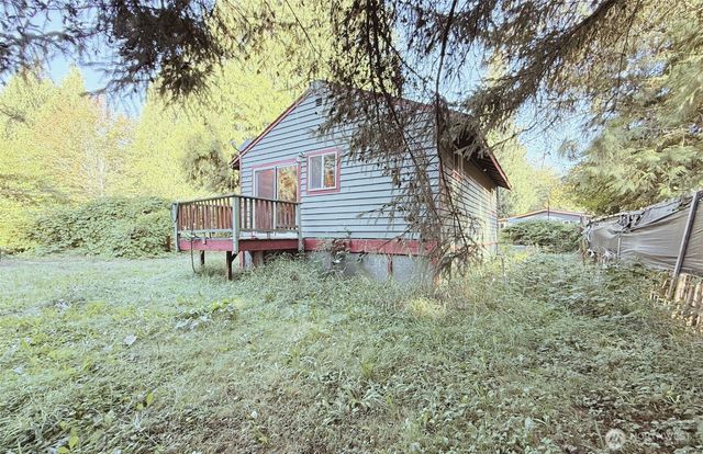 7525 N Center Court, Concrete, WA 98237