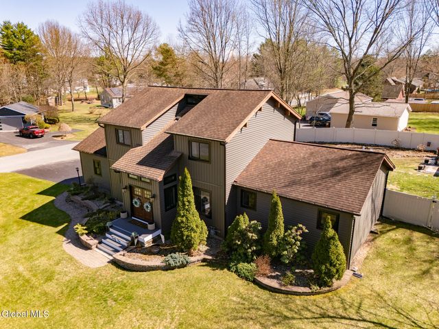 25 Kimberly Lane, Moreau, NY 12828