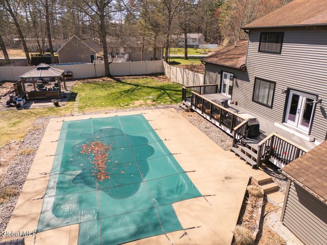 25 Kimberly Lane, Moreau, NY 12828