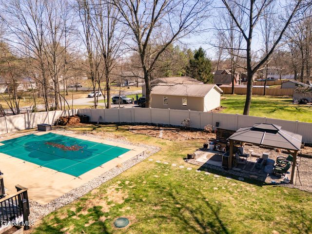 25 Kimberly Lane, Moreau, NY 12828