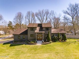 25 Kimberly Lane, Moreau, NY 12828