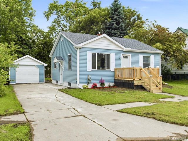 1320 White Street, Port Huron, MI 48060