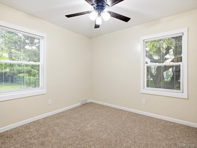 1320 White Street, Port Huron, MI 48060