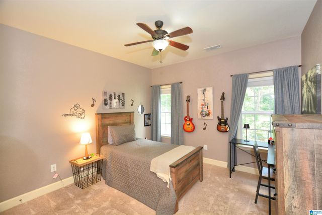 625 EMERALD TRACE, Chelsea, AL 35043