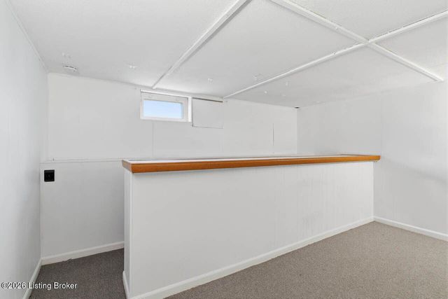 2305 Allegheny Dr, Jeffersontown, KY 40299