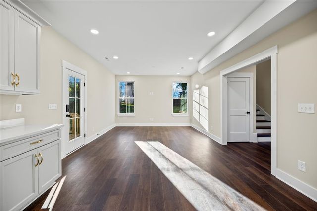 119 Westover Dr, Columbia, TN 38401