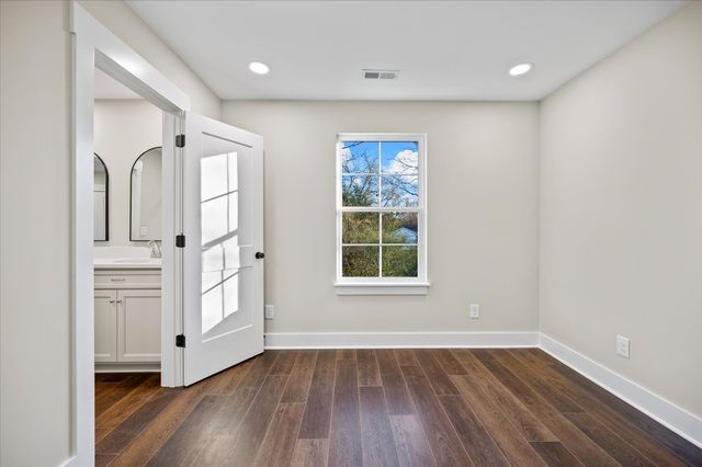 119 Westover Dr, Columbia, TN 38401