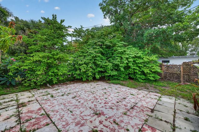 841 SW 18th Court, Fort Lauderdale, FL 33315