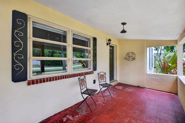 841 SW 18th Court, Fort Lauderdale, FL 33315