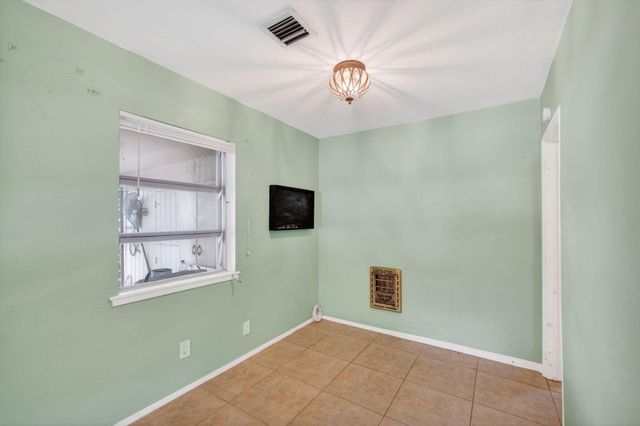 841 SW 18th Court, Fort Lauderdale, FL 33315