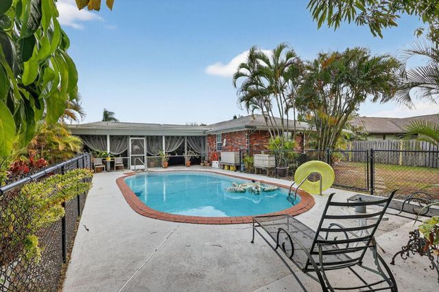 1207 SE Palm Beach Road, Port St. Lucie, Port St Lucie, FL 34952