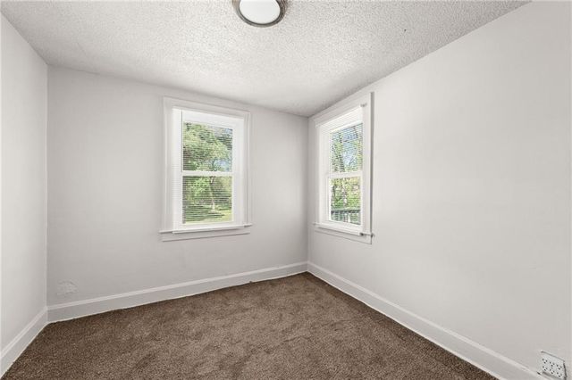 2842 N 55th Street, Kansas City, KS 66104