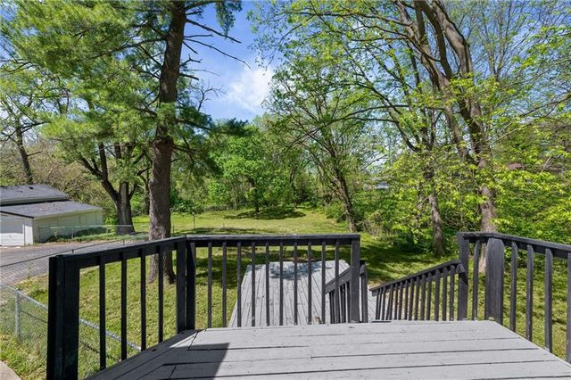 2842 N 55th Street, Kansas City, KS 66104