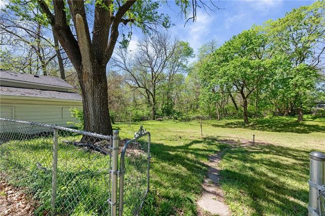 2842 N 55th Street, Kansas City, KS 66104