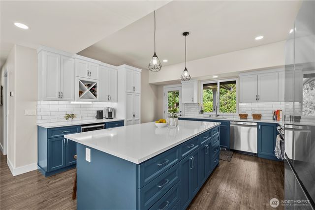 12217 Waller Road E, Tacoma, WA 98446