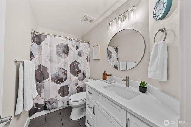 12217 Waller Road E, Tacoma, WA 98446