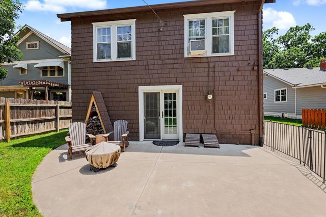 1239 N Perry Ave, Wichita, KS 67203