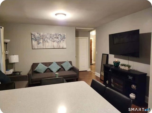 183 Harlem Avenue 1, Bridgeport, CT 06606