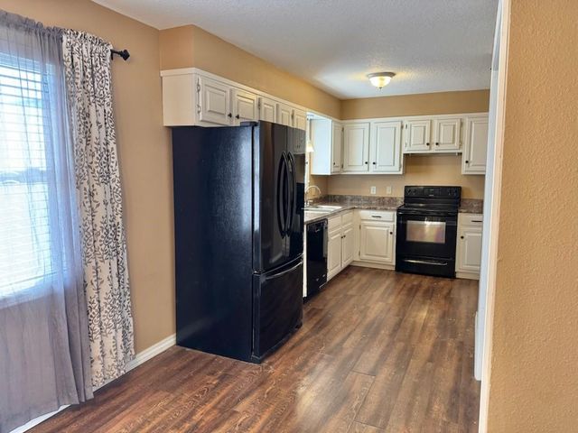 1408 Richard Avenue, Parsons, KS 67357