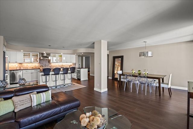 1890 S Ocean Drive PH4, Hallandale Beach, FL 33009