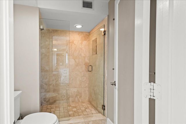 1890 S Ocean Drive PH4, Hallandale Beach, FL 33009