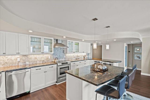 1890 S Ocean Drive PH4, Hallandale Beach, FL 33009