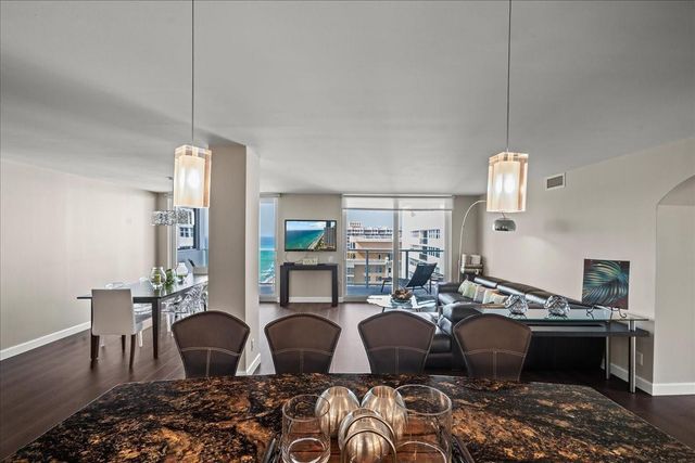 1890 S Ocean Drive PH4, Hallandale Beach, FL 33009