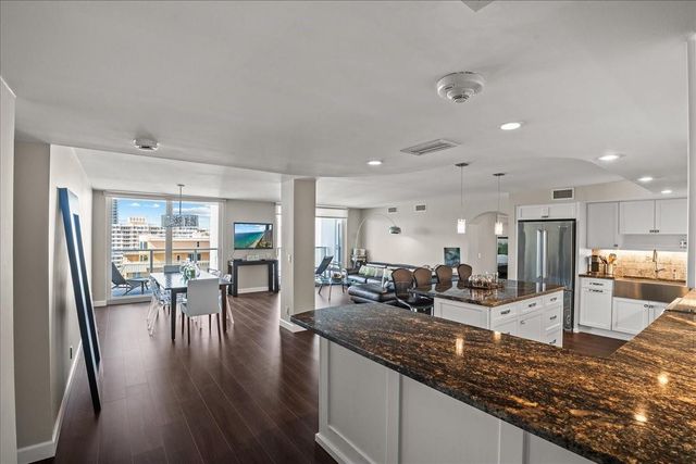 1890 S Ocean Drive PH4, Hallandale Beach, FL 33009