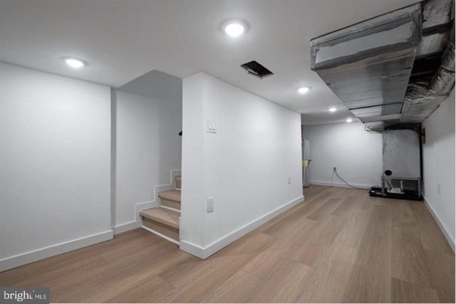 2215 N MUTTER ST, Philadelphia, PA 19133